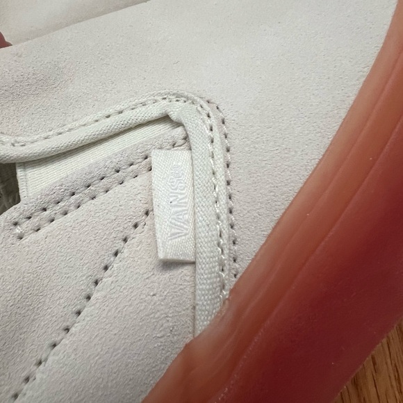 White Vans Slip-on platforms with gummy pinky orange soles - Picture 3 of 8